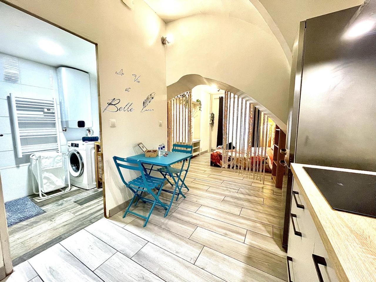 Апартаменти *Le Lotus*Fiber Wifi*Hyper Center* Салон-де-Прованс Екстер'єр фото